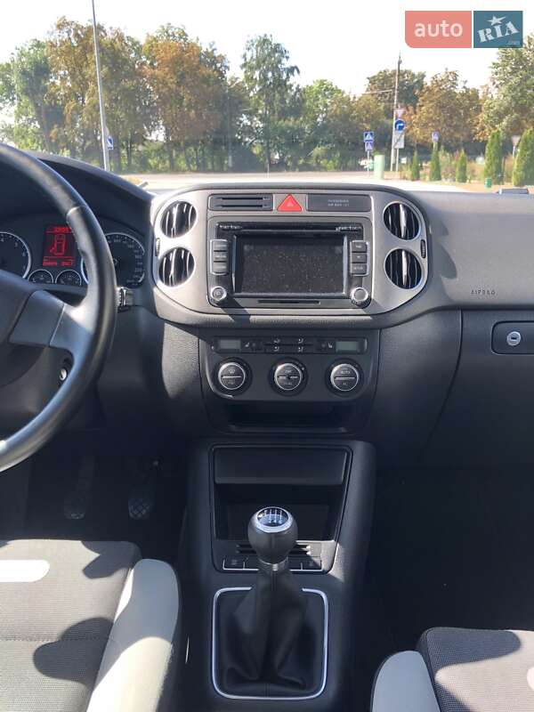 Позашляховик / Кросовер Volkswagen Tiguan 2008 в Житомирі