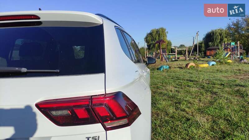 Внедорожник / Кроссовер Volkswagen Tiguan 2017 в Житомире