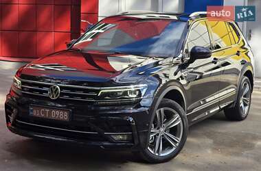 Внедорожник / Кроссовер Volkswagen Tiguan 2018 в Кропивницком