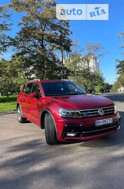 Позашляховик / Кросовер Volkswagen Tiguan 2018 в Одесі