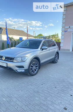 Позашляховик / Кросовер Volkswagen Tiguan 2016 в Вінниці