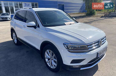 Позашляховик / Кросовер Volkswagen Tiguan 2018 в 