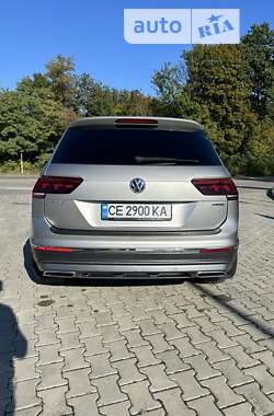 Позашляховик / Кросовер Volkswagen Tiguan 2019 в Чернівцях