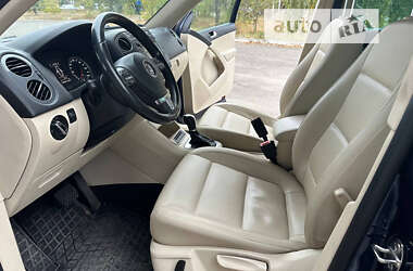 Внедорожник / Кроссовер Volkswagen Tiguan 2012 в Днепре