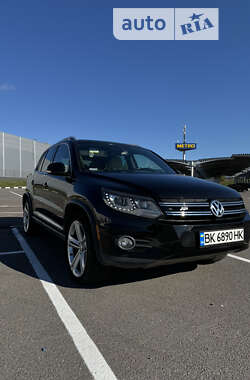 Внедорожник / Кроссовер Volkswagen Tiguan 2013 в Ровно