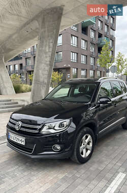 Внедорожник / Кроссовер Volkswagen Tiguan 2012 в Киеве