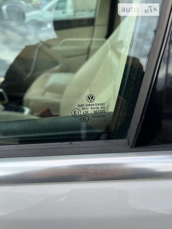 Внедорожник / Кроссовер Volkswagen Tiguan 2012 в Киеве