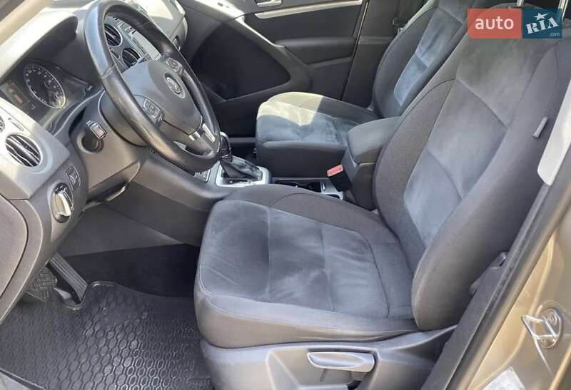 Позашляховик / Кросовер Volkswagen Tiguan 2011 в Одесі