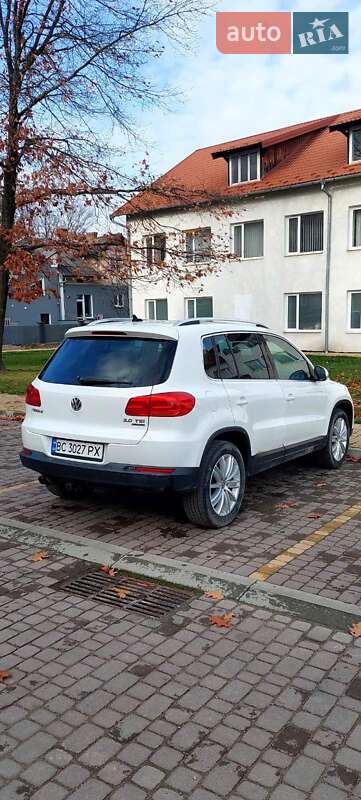 Внедорожник / Кроссовер Volkswagen Tiguan 2011 в Хотове
