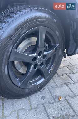 Внедорожник / Кроссовер Volkswagen Tiguan 2013 в 