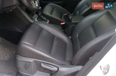 Внедорожник / Кроссовер Volkswagen Tiguan 2011 в 