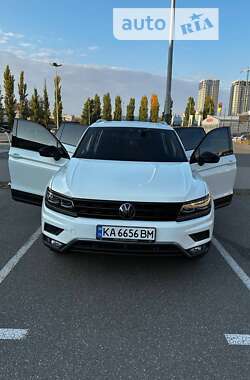 Позашляховик / Кросовер Volkswagen Tiguan 2018 в Києві