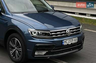 Внедорожник / Кроссовер Volkswagen Tiguan 2017 в Львове