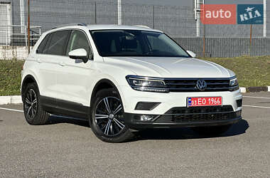 Позашляховик / Кросовер Volkswagen Tiguan 2020 в Рівному