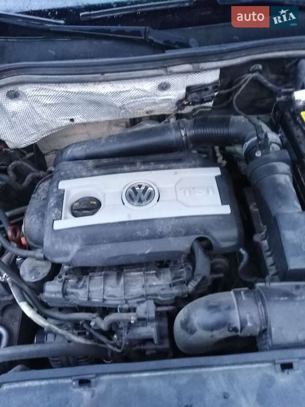 Внедорожник / Кроссовер Volkswagen Tiguan 2009 в Старом Самборе