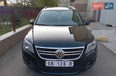 Внедорожник / Кроссовер Volkswagen Tiguan 2012 в Черновцах