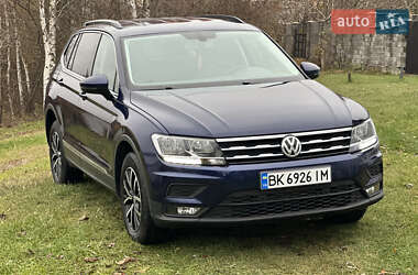 Позашляховик / Кросовер Volkswagen Tiguan 2020 в Рівному