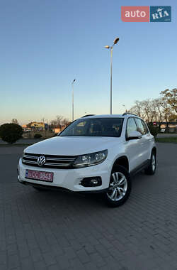 Внедорожник / Кроссовер Volkswagen Tiguan 2012 в Виноградове