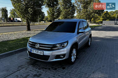 Внедорожник / Кроссовер Volkswagen Tiguan 2014 в Днепре