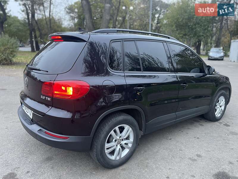 Внедорожник / Кроссовер Volkswagen Tiguan 2014 в Одессе