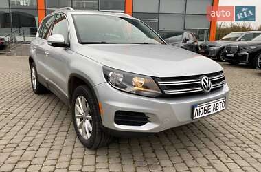 Внедорожник / Кроссовер Volkswagen Tiguan 2016 в Львове