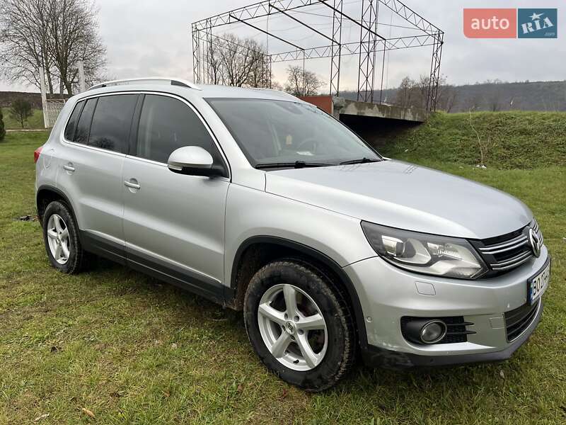 Внедорожник / Кроссовер Volkswagen Tiguan 2012 в Чорткове