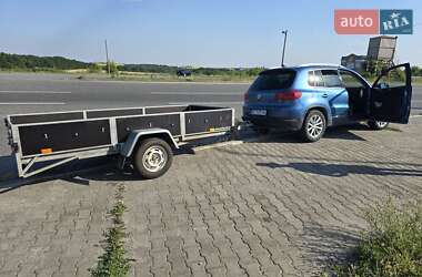 Внедорожник / Кроссовер Volkswagen Tiguan 2016 в 