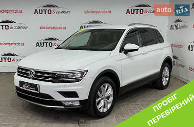 Внедорожник / Кроссовер Volkswagen Tiguan 2016 в Львове