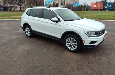 Внедорожник / Кроссовер Volkswagen Tiguan 2018 в Ровно