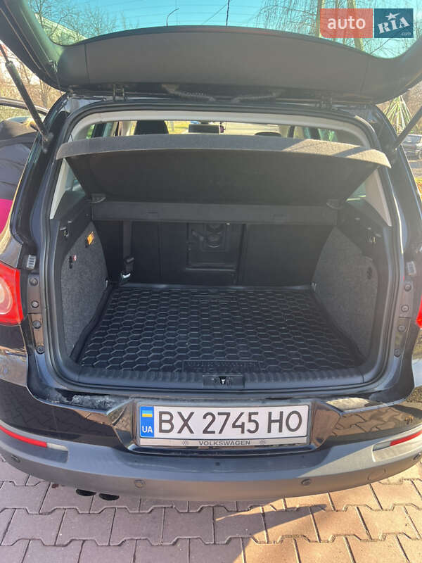 Внедорожник / Кроссовер Volkswagen Tiguan 2010 в Хмельницком фото 8 Внедорожник / Кроссовер Volkswagen Tiguan 2010 в Хмельницком