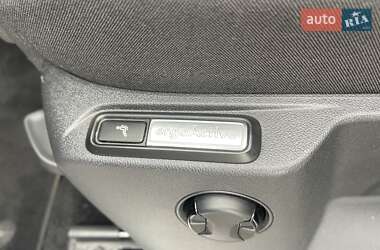 Внедорожник / Кроссовер Volkswagen Tiguan 2020 в 