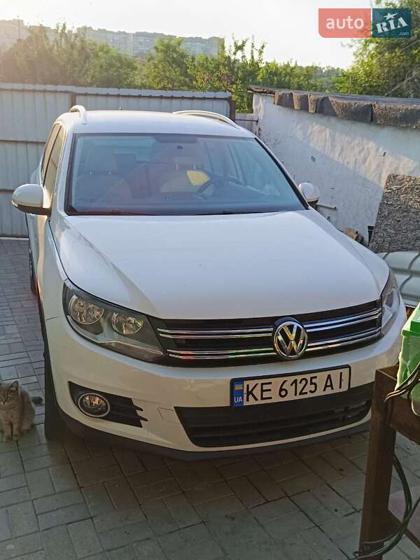 Внедорожник / Кроссовер Volkswagen Tiguan 2013 в Днепре