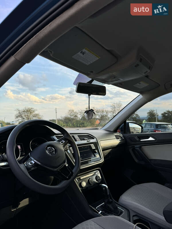 Внедорожник / Кроссовер Volkswagen Tiguan 2018 в Глыбокой