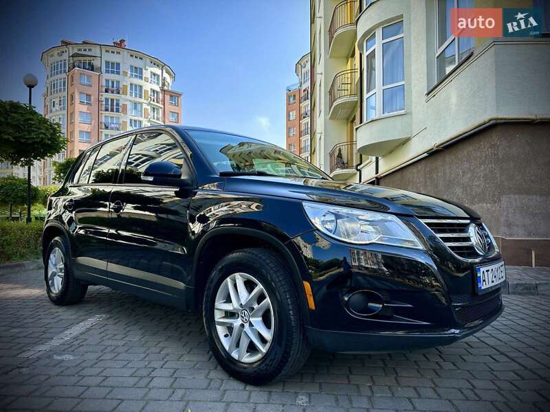 Внедорожник / Кроссовер Volkswagen Tiguan 2011 в Ивано-Франковске