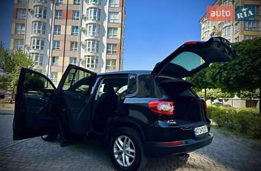 Внедорожник / Кроссовер Volkswagen Tiguan 2011 в Ивано-Франковске