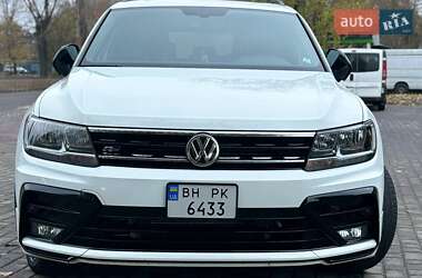 Внедорожник / Кроссовер Volkswagen Tiguan 2020 в 