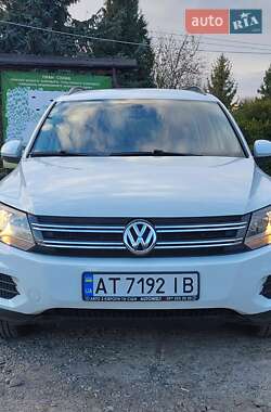 Внедорожник / Кроссовер Volkswagen Tiguan 2016 в Галиче