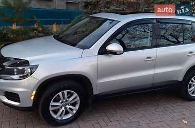 Внедорожник / Кроссовер Volkswagen Tiguan 2012 в Сумах