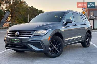 Позашляховик / Кросовер Volkswagen Tiguan 2022 в Києві