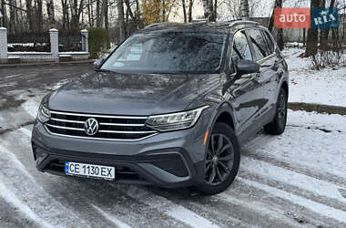 Внедорожник / Кроссовер Volkswagen Tiguan 2023 в Черновцах