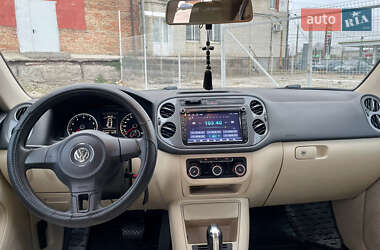 Внедорожник / Кроссовер Volkswagen Tiguan 2012 в Сумах