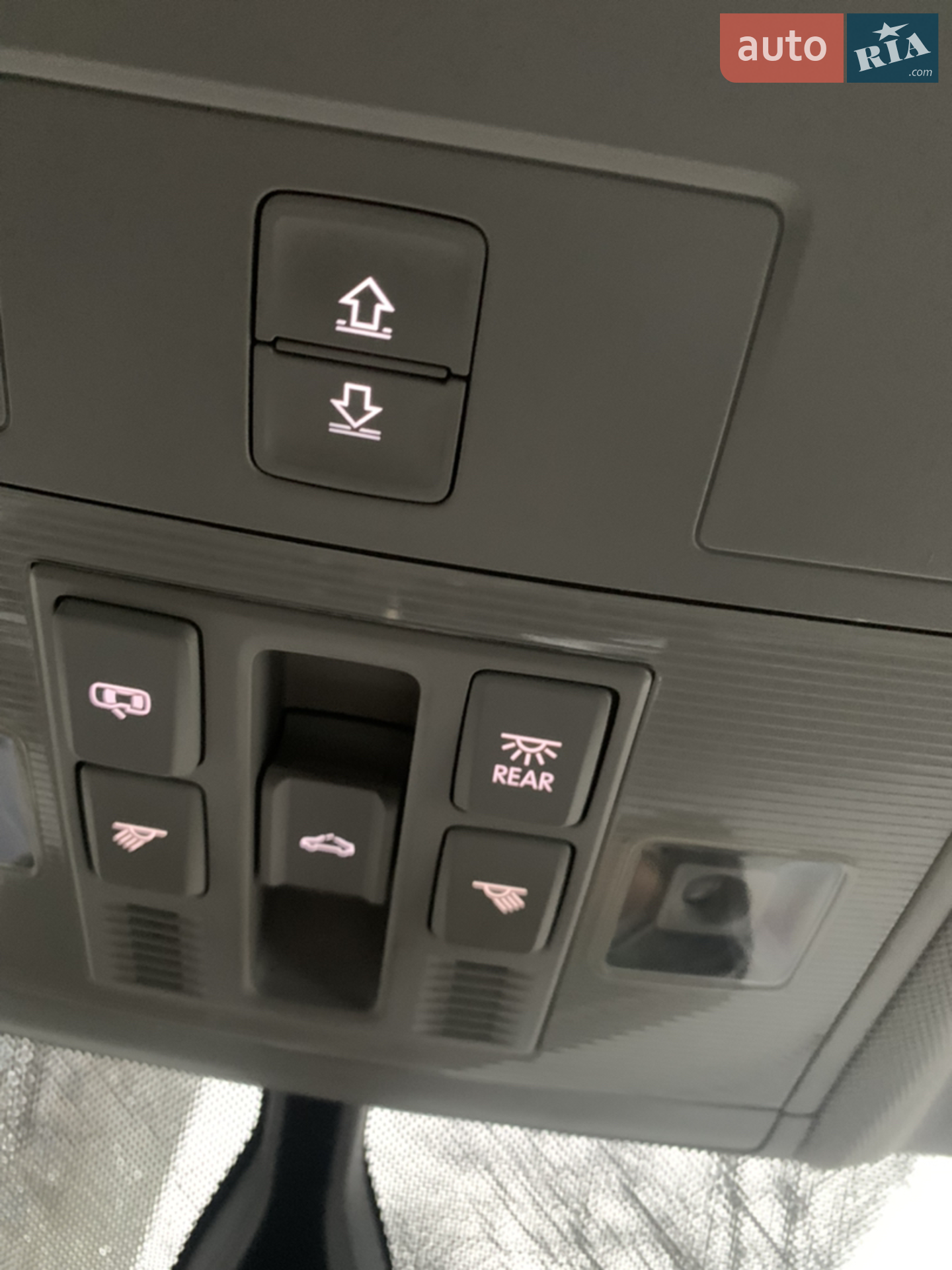2017 Volkswagen Tiguan - мініатюра 12