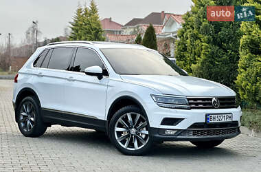 Внедорожник / Кроссовер Volkswagen Tiguan 2018 в Одессе