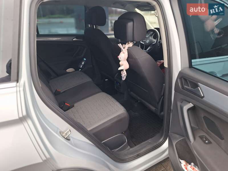 Внедорожник / Кроссовер Volkswagen Tiguan 2022 в Ужгороде