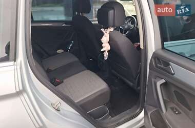 Позашляховик / Кросовер Volkswagen Tiguan 2022 в 