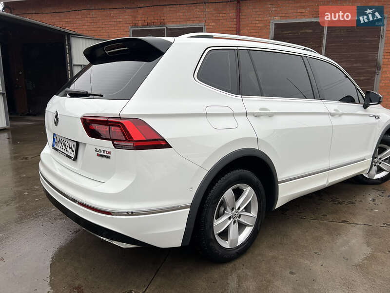 Внедорожник / Кроссовер Volkswagen Tiguan 2018 в Бердичеве