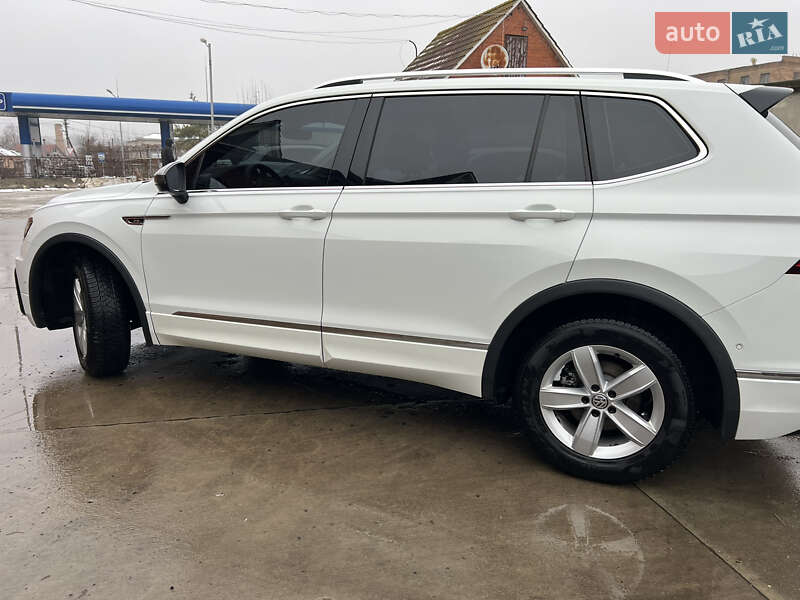 Внедорожник / Кроссовер Volkswagen Tiguan 2018 в Бердичеве