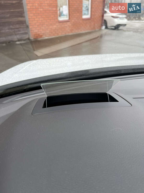 Внедорожник / Кроссовер Volkswagen Tiguan 2018 в Бердичеве