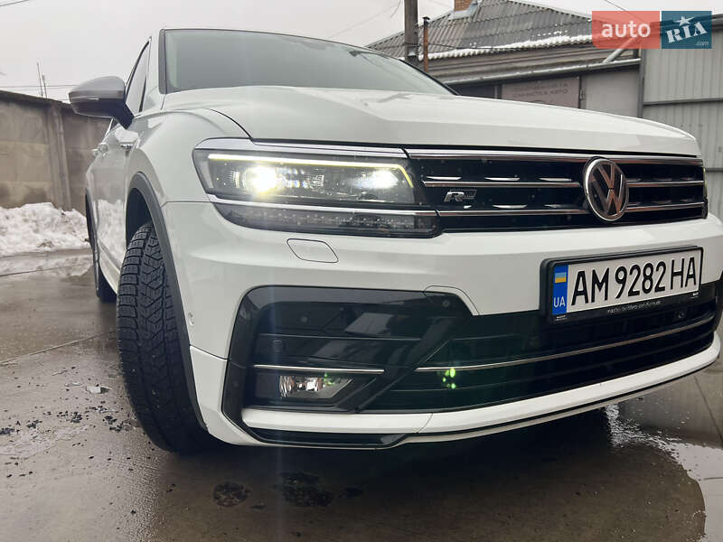 Внедорожник / Кроссовер Volkswagen Tiguan 2018 в Бердичеве