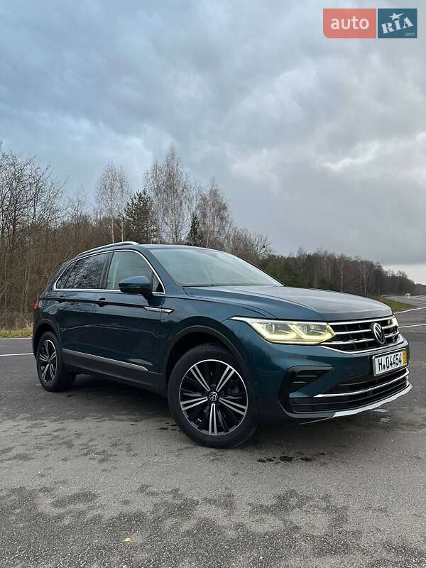 Внедорожник / Кроссовер Volkswagen Tiguan 2021 в Ковеле